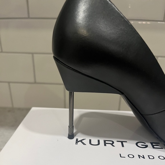 Kurt Geiger Black Leather Pumps Britton 90 - Picture 2 of 4